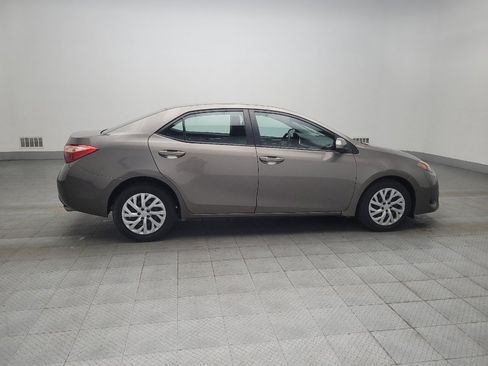 Used 2018 Toyota Corolla LE FWD image 10
