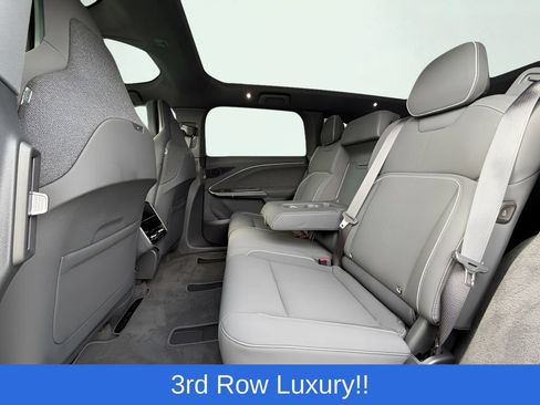Used 2026 Lucid Gravity Grand Touring AWD/4WD image 20