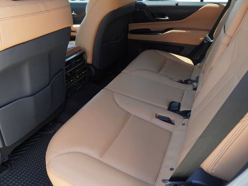 Used 2025 Lexus LX 700h Luxury w/ Appearance Package AWD/4WD image 13