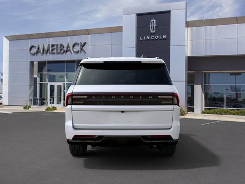 New 2027 Lincoln Navigator L Reserve w/ Jet Appearance Package AWD/4WD image 7