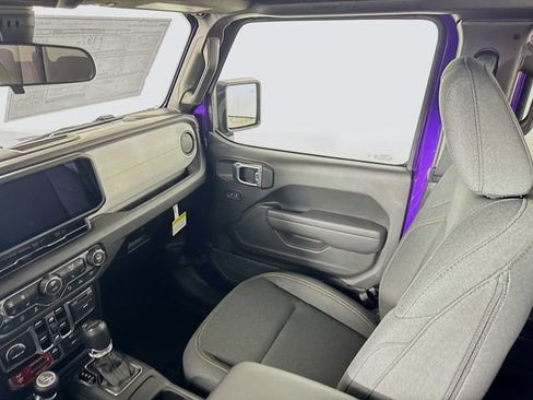 New 2026 Jeep Gladiator Sport image 25