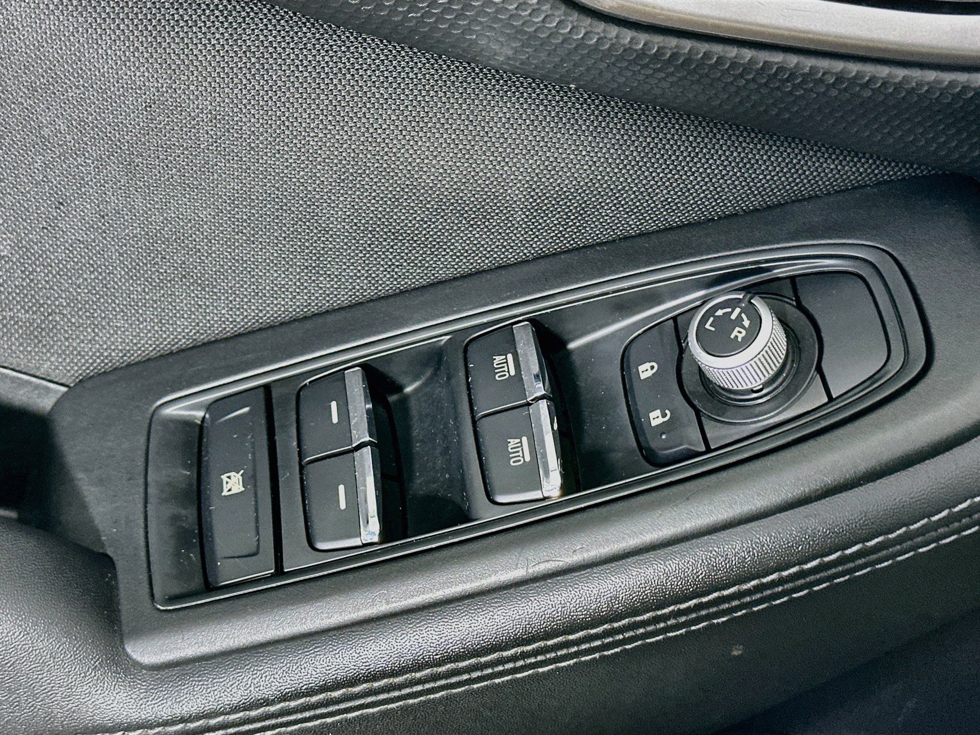 Used 2020 Subaru Forester Premium AWD/4WD image 15