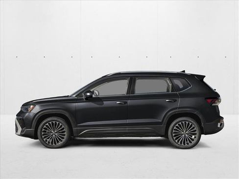 New 2026 Volkswagen Taos SE FWD image 3