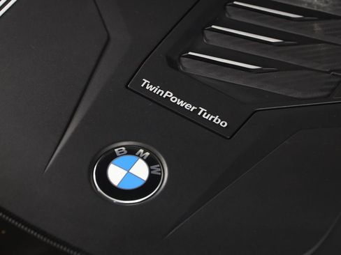 Used 2022 BMW X5 xDrive40i w/ Premium Package AWD/4WD image 21