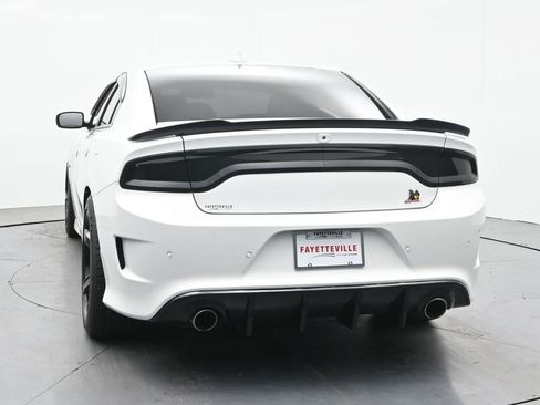 Used 2019 Dodge Charger Scat Pack RWD image 7