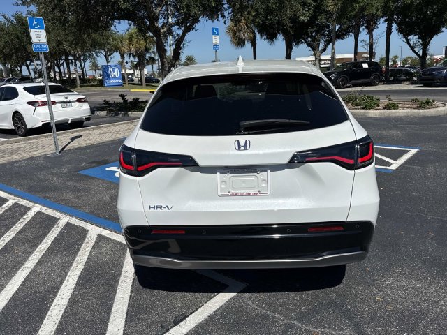 Certified 2024 Honda HR-V EX-L image 5