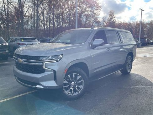 Certified 2023 Chevrolet Suburban LS image 1