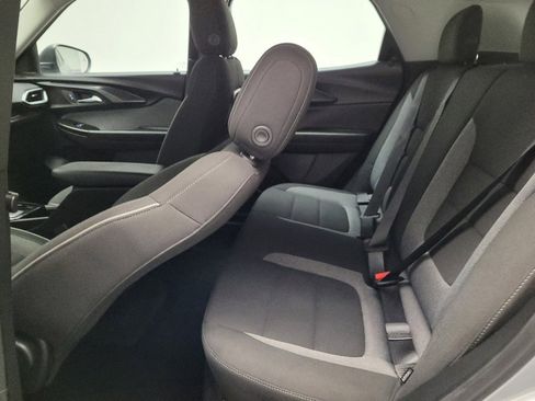 Used 2023 Chevrolet TrailBlazer LS FWD image 18