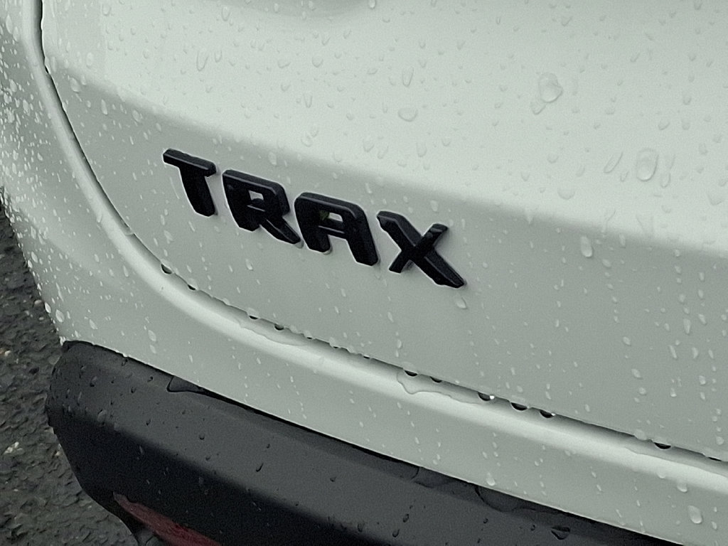 New 2026 Chevrolet Trax LT w/ Sunroof Package FWD image 11