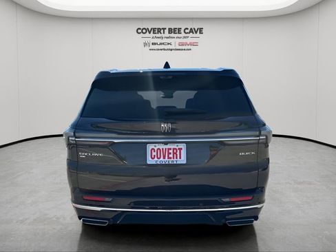 New 2026 Buick Enclave Avenir w/ Super Cruise Package image 8