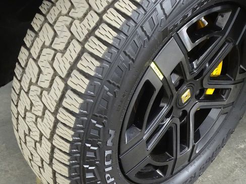 Used 2022 Rivian R1T Adventure image 40