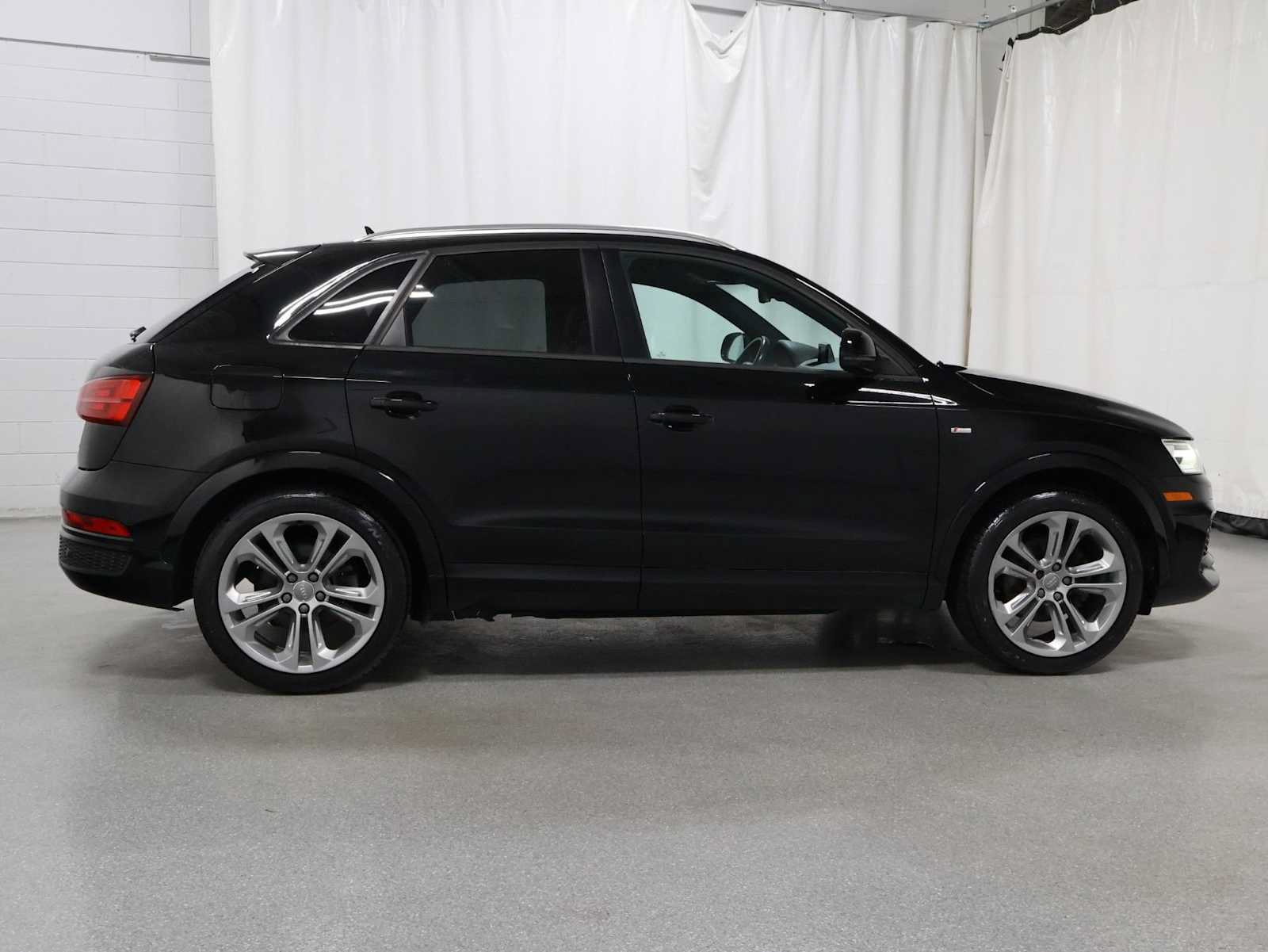 Used 2018 Audi Q3 2.0T Premium AWD/4WD image 10