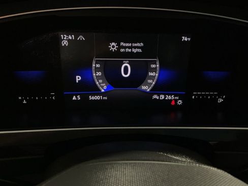 Used 2022 Volkswagen Tiguan SE AWD/4WD image 25