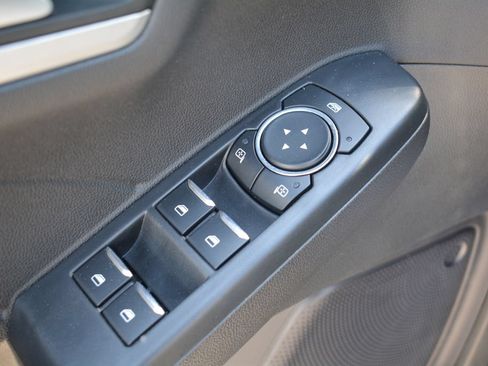 Used 2024 Ford Escape Platinum AWD/4WD image 9