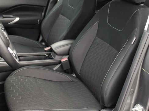 Certified 2024 Nissan Kicks SV w/ Interior Electronics Package image 20