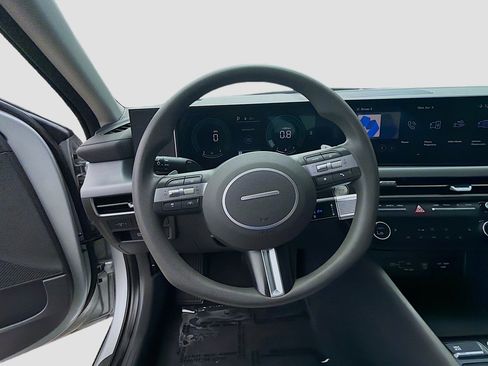 Used 2025 Hyundai Sonata SEL image 10