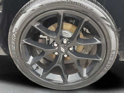 Used 2018 Dodge Challenger SXT RWD image 19