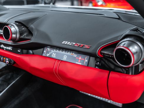 Used 2023 Ferrari 812 GTS RWD image 29