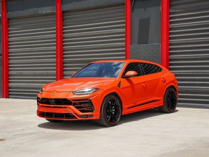 Used 2022 Lamborghini Urus