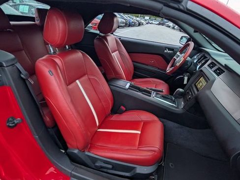 Used 2013 Ford Mustang GT Premium w/ Electronics Pkg RWD image 13