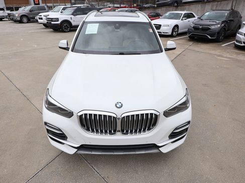 Used 2021 BMW X5 sDrive40i w/ Premium Package image 11
