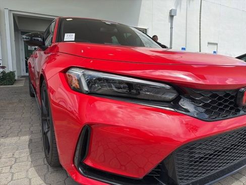 Used 2024 Honda Civic Type R image 14