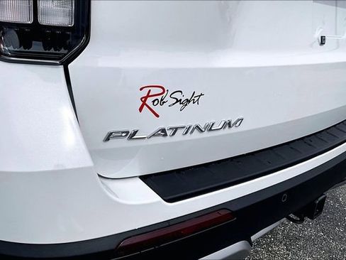 New 2026 Ford Explorer Platinum image 9