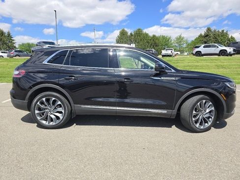 Used 2023 Lincoln Nautilus Reserve w/ Cargo Utility Package AWD/4WD image 16
