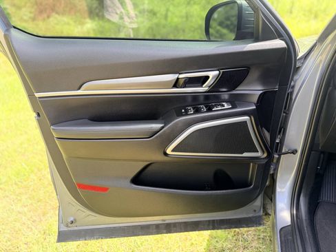 Used 2022 Kia Telluride S FWD image 27