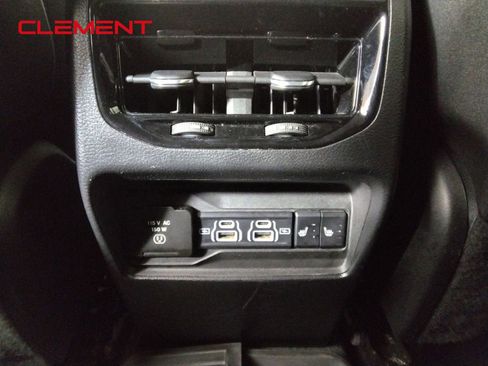 Used 2023 Jeep Grand Cherokee Limited RWD image 32