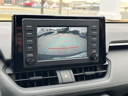 Certified 2019 Toyota RAV4 LE image 4