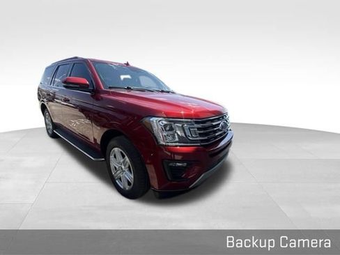 Used 2018 Ford Expedition XLT w/ Equipment Group 202A AWD/4WD image 6