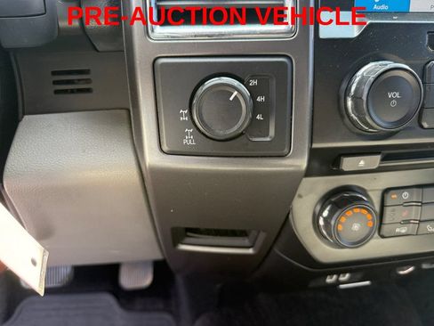 Used 2016 Ford F150 XLT w/ Equipment Group 302A Luxury AWD/4WD image 19