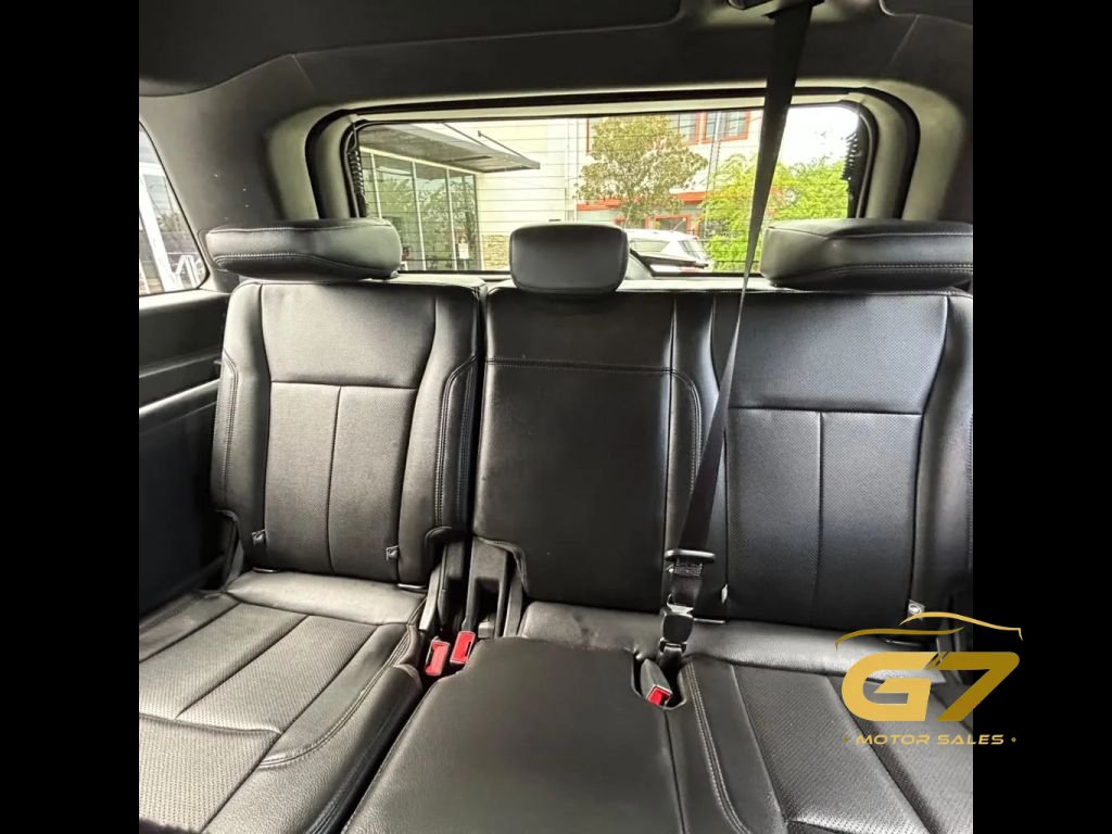 Used 2018 Ford Expedition XLT w/ Equipment Group 202A RWD image 36