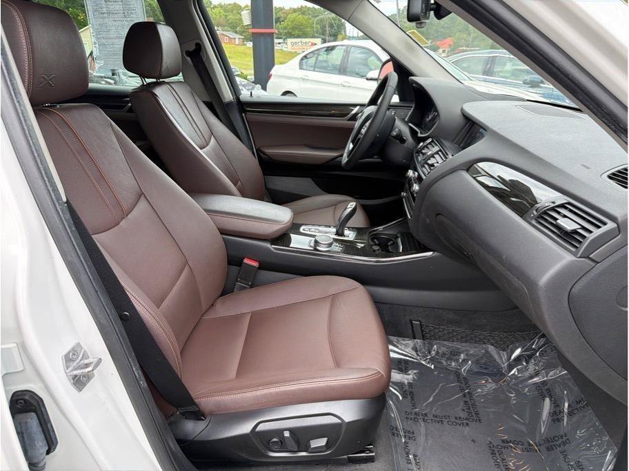 Used 2017 BMW X3 xDrive28i AWD/4WD image 14