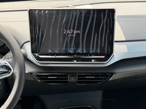 New 2026 Volkswagen ID.4 Pro RWD image 15
