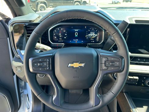 Used 2026 Chevrolet Silverado 3500 High Country w/ Technology Package image 23