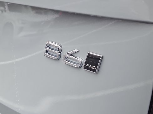 New 2026 Volvo XC90 B6 Ultra w/ Protection Package image 4