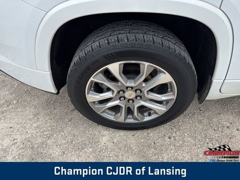 Used 2021 Chevrolet Traverse Premier w/ LPO, Cargo Package image 28