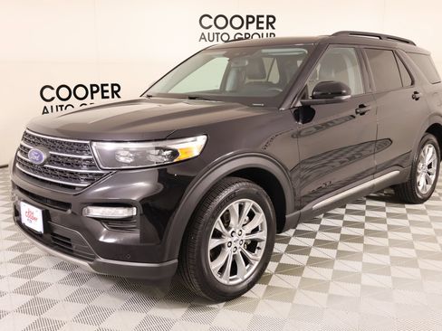 Used 2024 Ford Explorer XLT w/ Equipment Group 202A AWD/4WD image 11