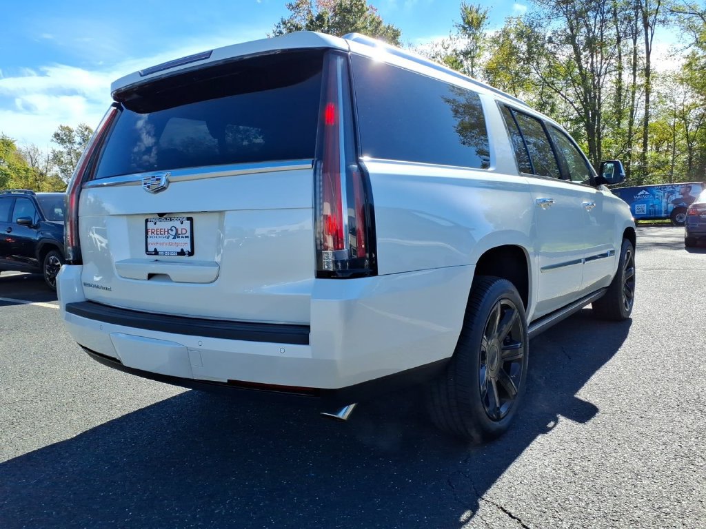 Used 2015 Cadillac Escalade ESV Premium AWD/4WD image 22