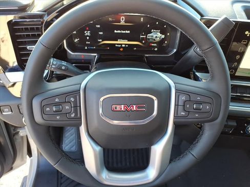 New 2026 GMC Sierra 1500 SLE image 12