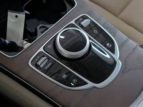 Used 2019 Mercedes-Benz GLC 300 GLC 300 image 27