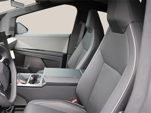 Used 2025 Tesla Cybertruck AWD Crew Cab image 17