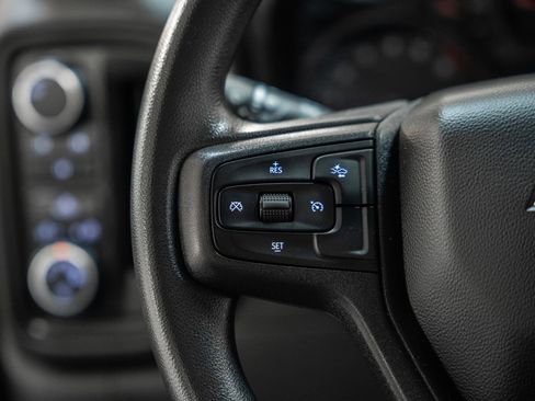 Used 2024 Chevrolet Silverado 2500 Custom image 37