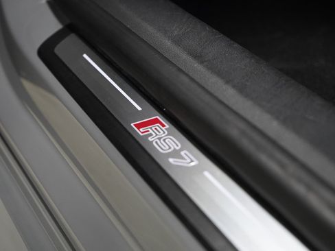 Used 2021 Audi RS 7 Sportback AWD/4WD image 13