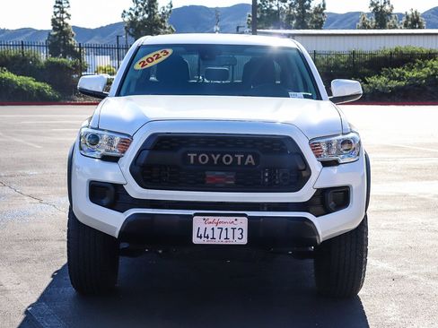 Certified 2023 Toyota Tacoma 4x4 Double Cab image 2