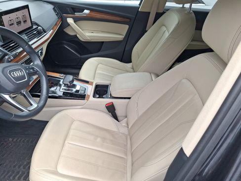 Used 2021 Audi Q5 2.0T Premium Plus w/ Premium Plus Package AWD/4WD image 6