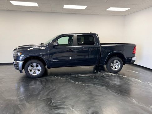 New 2026 RAM 1500 4x4 Crew Cab image 21
