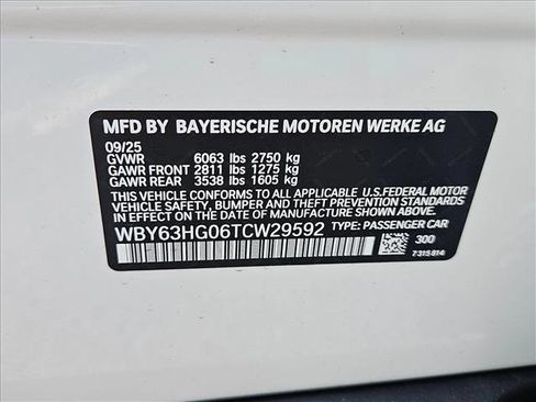 Used 2026 BMW i5 eDrive40 w/ Convenience Package image 17